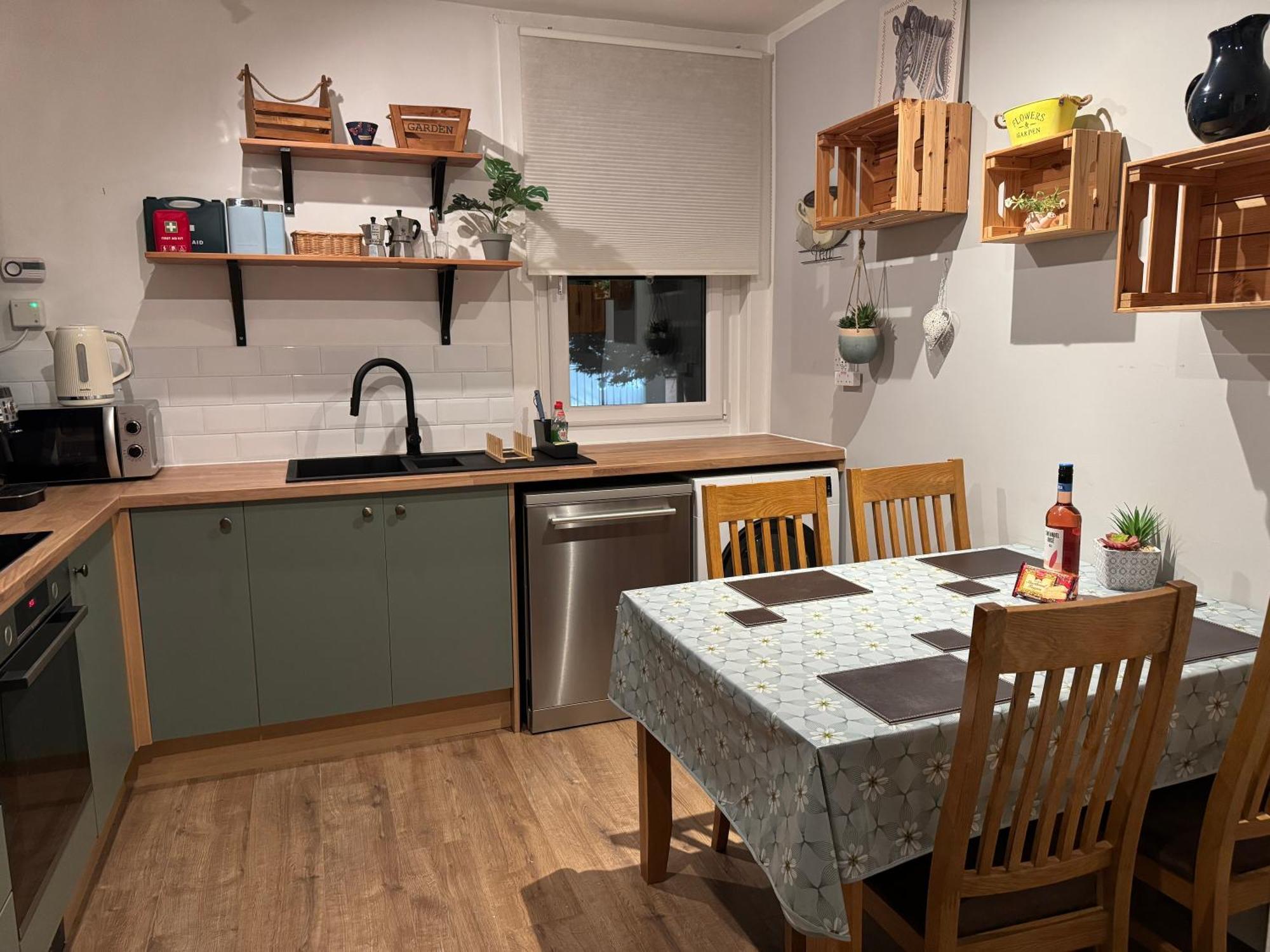 Maria- Bright And Modern City Center Apartment . EDI Eksteriør billede